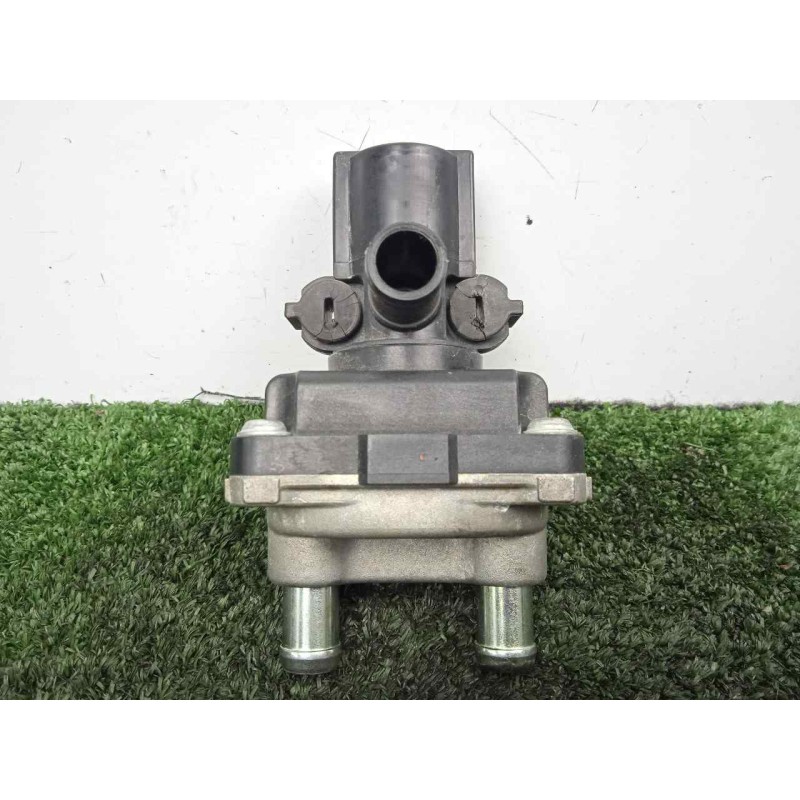 Recambio de bomba agua para hyosung aquila referencia OEM IAM  2.PINES ELECTRICA