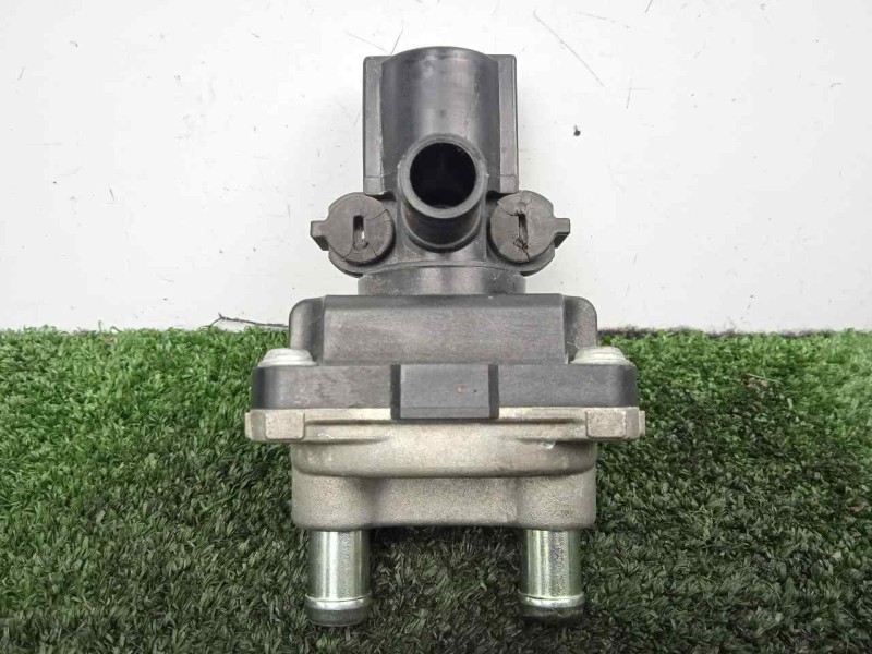 Recambio de bomba agua para hyosung aquila referencia OEM IAM  2.PINES ELECTRICA