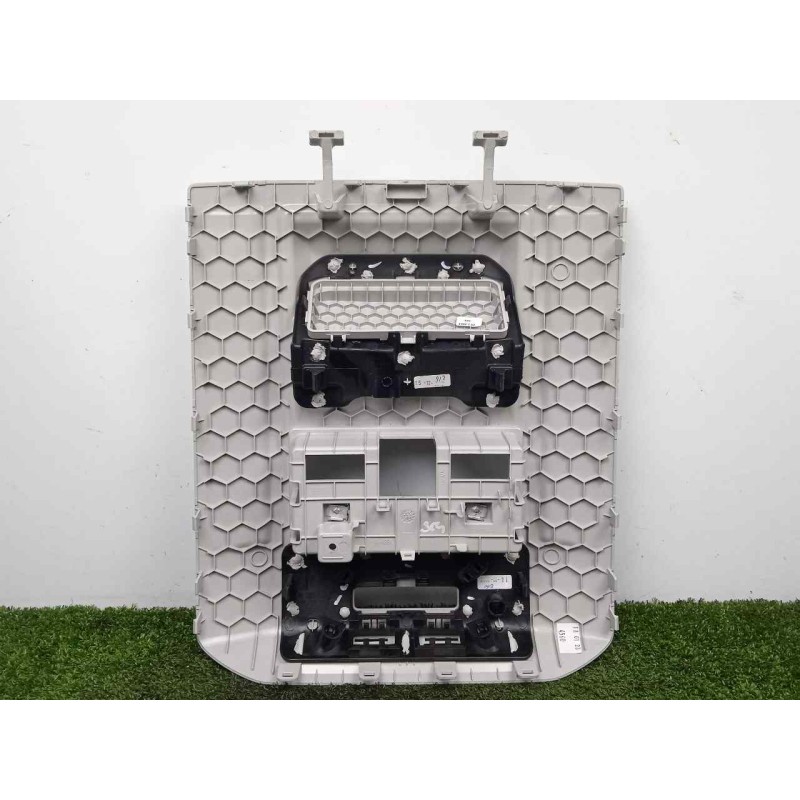 Recambio de moldura para man tge kasten (uy) 2.0 tdi referencia OEM IAM 7C0867251  