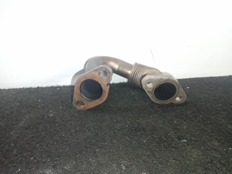 Recambio de tubo para volkswagen passat cc (357) 2.0 tdi referencia OEM IAM 03P131521B  