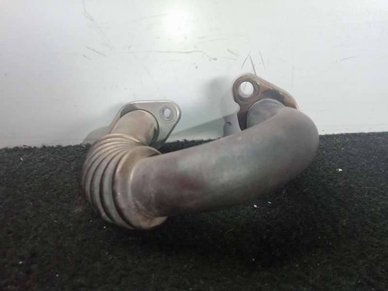 Recambio de tubo para volkswagen passat cc (357) 2.0 tdi referencia OEM IAM 03P131521B  
