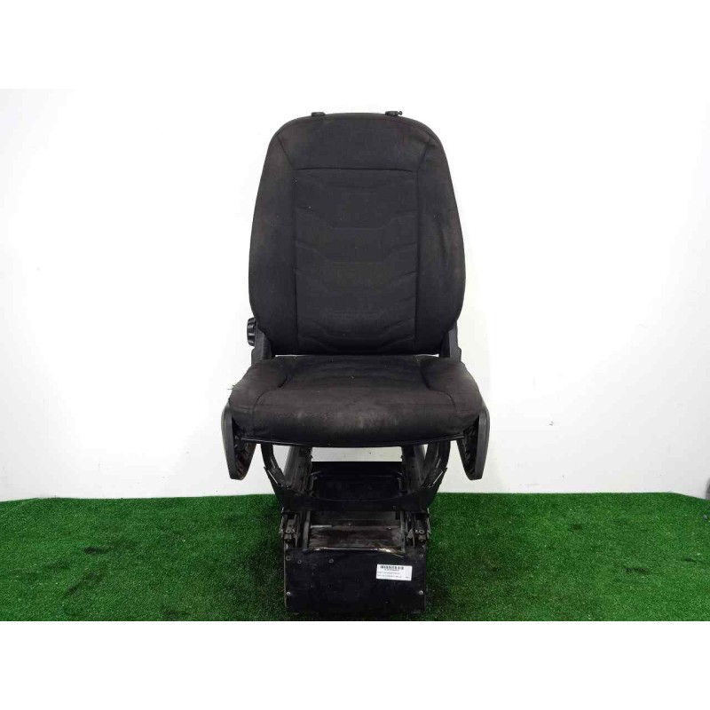 Recambio de asiento delantero derecho para iveco daily furgón 2.3 diesel cat referencia OEM IAM SINREFERENCIA  14-19