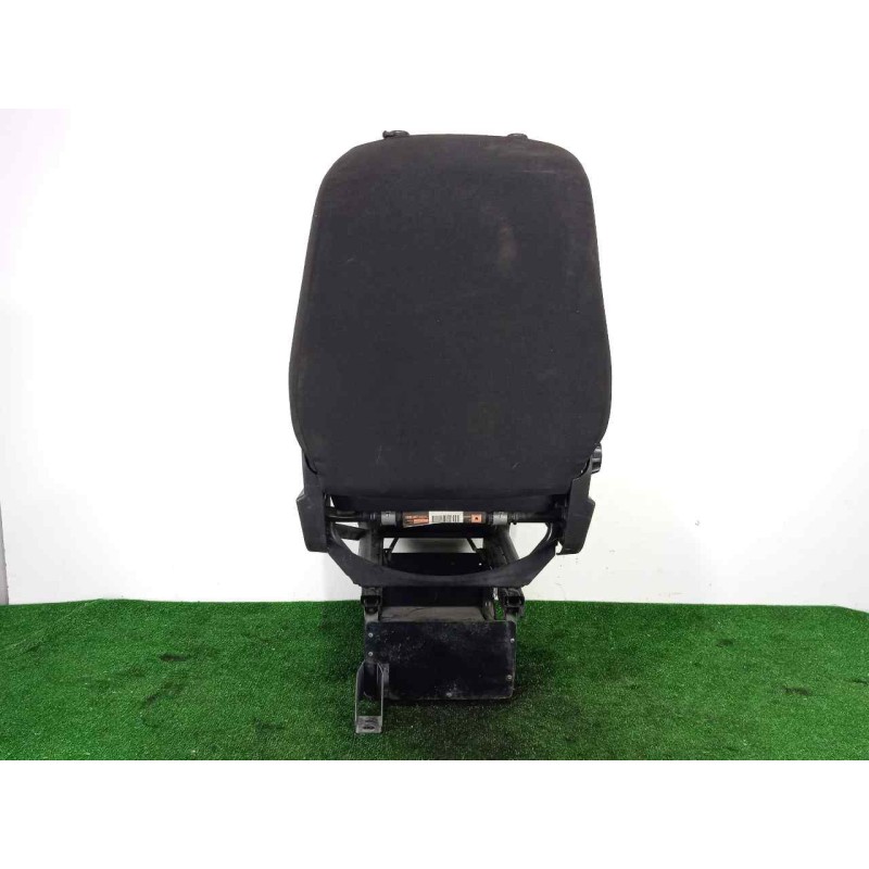 Recambio de asiento delantero derecho para iveco daily furgón 2.3 diesel cat referencia OEM IAM SINREFERENCIA  14-19
