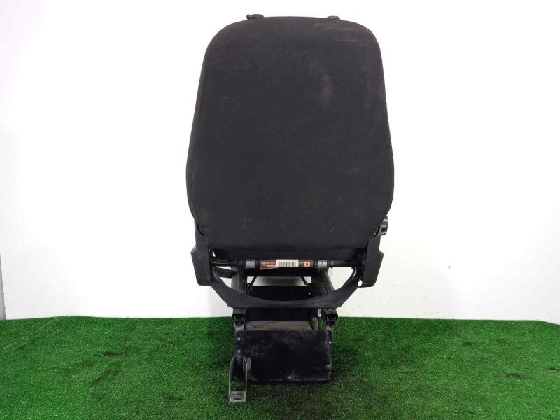 Recambio de asiento delantero derecho para iveco daily furgón 2.3 diesel cat referencia OEM IAM SINREFERENCIA  14-19