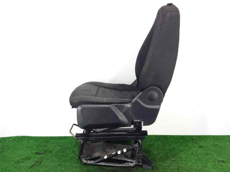 Recambio de asiento delantero derecho para iveco daily furgón 2.3 diesel cat referencia OEM IAM SINREFERENCIA  14-19