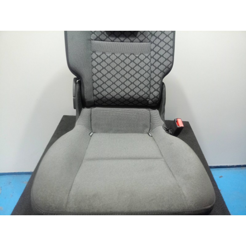 Recambio de asientos trasero derecho para renault scenic iii grand dynamique referencia OEM IAM  TELA REG MANUAL