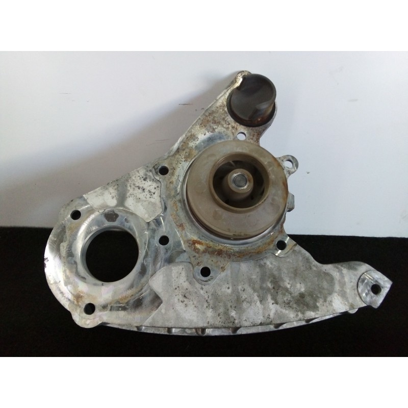 Recambio de bomba agua para iveco daily pr 2.3 diesel cat referencia OEM IAM 504377948-504323990  