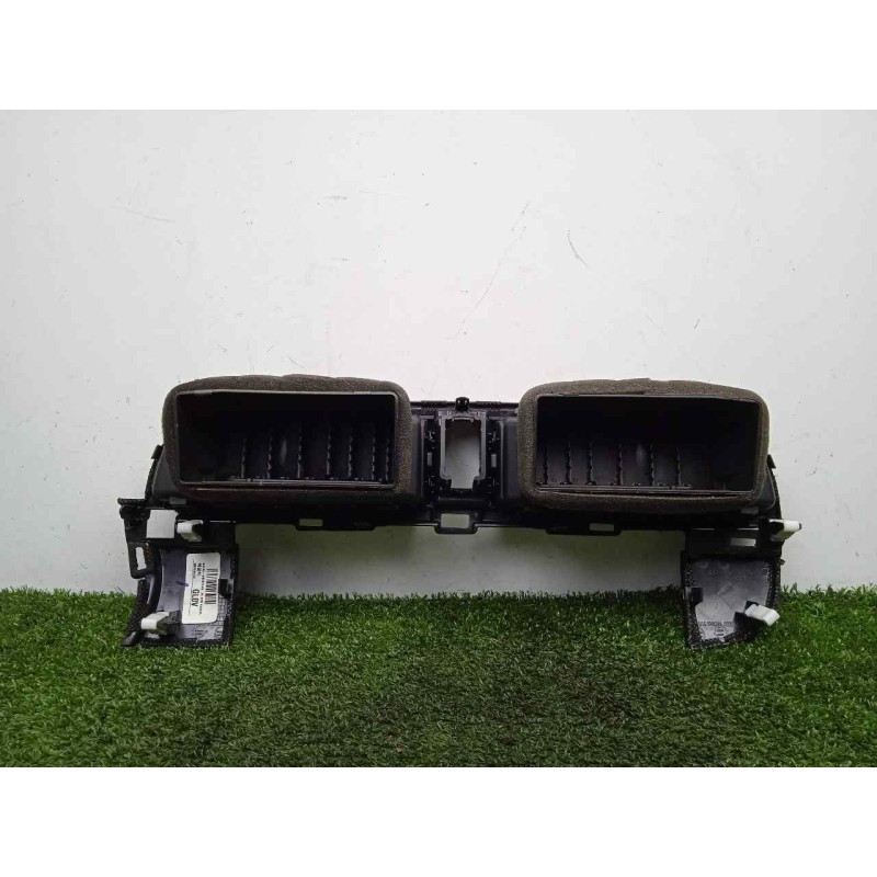 Recambio de aireador delantero central para kia picanto (ja) 1.0 cat referencia OEM IAM 84740G6000FHV  