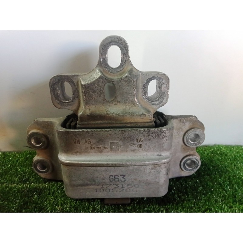 Recambio de soporte motor para volkswagen passat berlina (3c2) 2.0 tdi referencia OEM IAM 3C0199555  
