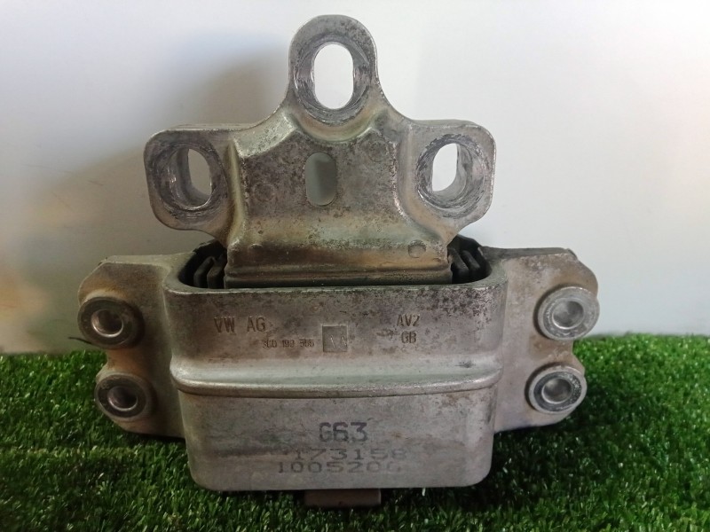 Recambio de soporte motor para volkswagen passat berlina (3c2) 2.0 tdi referencia OEM IAM 3C0199555  