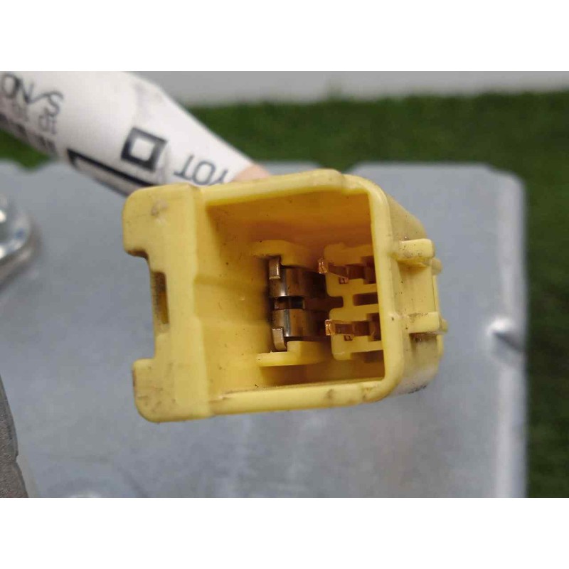 Recambio de airbag delantero derecho para toyota avensis (t27) 2.2 d-4d cat referencia OEM IAM 7396005010  