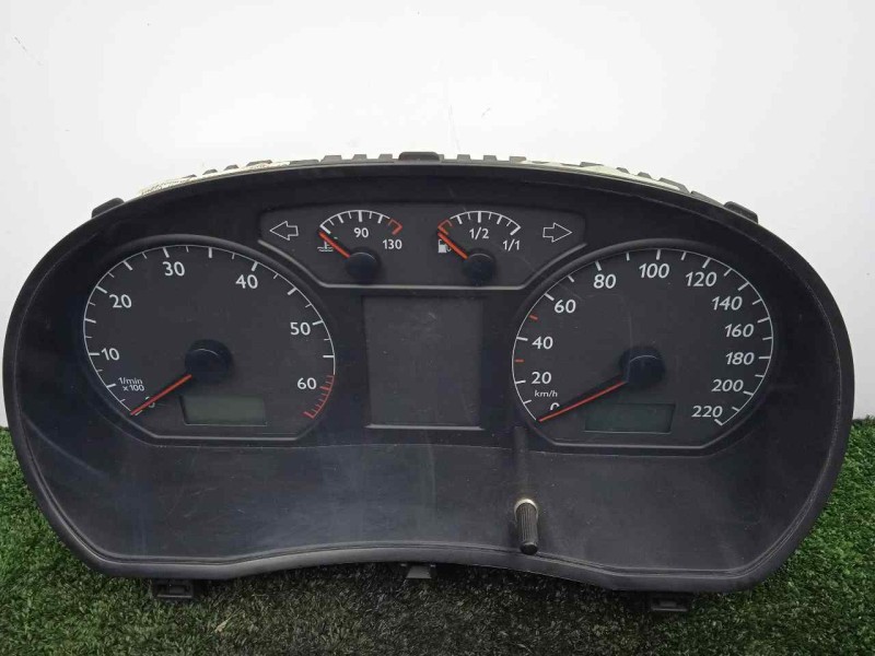 Recambio de cuadro instrumentos para volkswagen polo (9n1) 1.4 16v referencia OEM IAM 110080124001A-6Q0920800  
