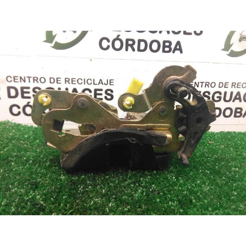 Recambio de cerradura puerta trasera izquierda para toyota hilux (kun) 2.5 turbodiesel referencia OEM IAM  4.PUERTAS MECANICA