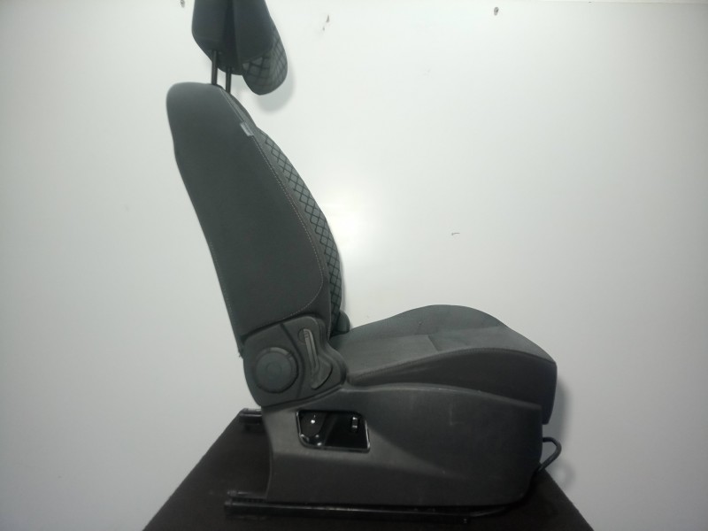 Recambio de asiento delantero derecho para renault scenic iii grand dynamique referencia OEM IAM  TELA REG MANUAL