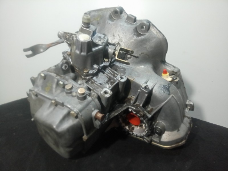 Recambio de caja cambios para opel kadett e 1.6 referencia OEM IAM F13W394 5.VELOCIDADES MANUAL