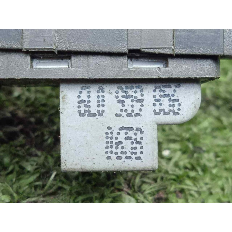 Recambio de mando elevalunas delantero derecho para seat ibiza (6l1) referencia OEM IAM 6L0959856 4.PINES 