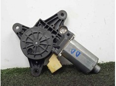 Recambio de motor elevalunas delantero derecho para mercedes-benz vito combi 06.2003  2.1 cdi cat referencia OEM IAM 0130821940 