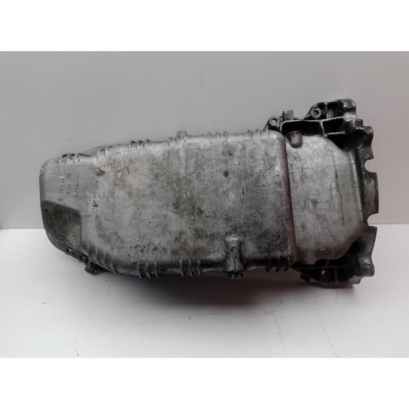 Recambio de carter para volvo s80 berlina 2.5 turbodiesel referencia OEM IAM 074103603K  