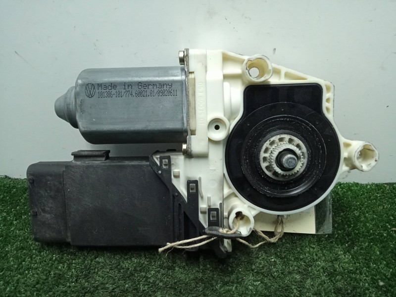 Recambio de motor elevalunas delantero derecho para seat toledo (1m2) 1.9 tdi referencia OEM IAM 1J0959802G-F005S00052-101478202