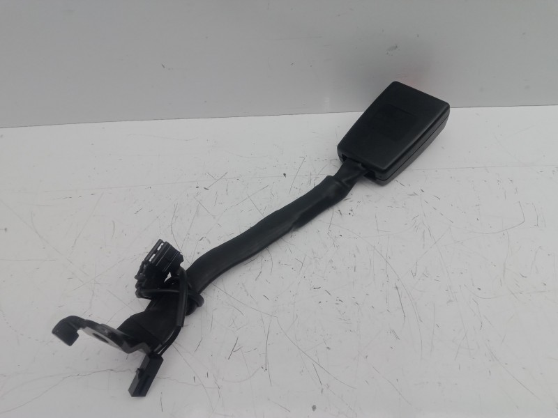 Recambio de enganche cinturon delantero derecho para volkswagen touran (1t1) 2.0 tdi referencia OEM IAM 1T2857756C  