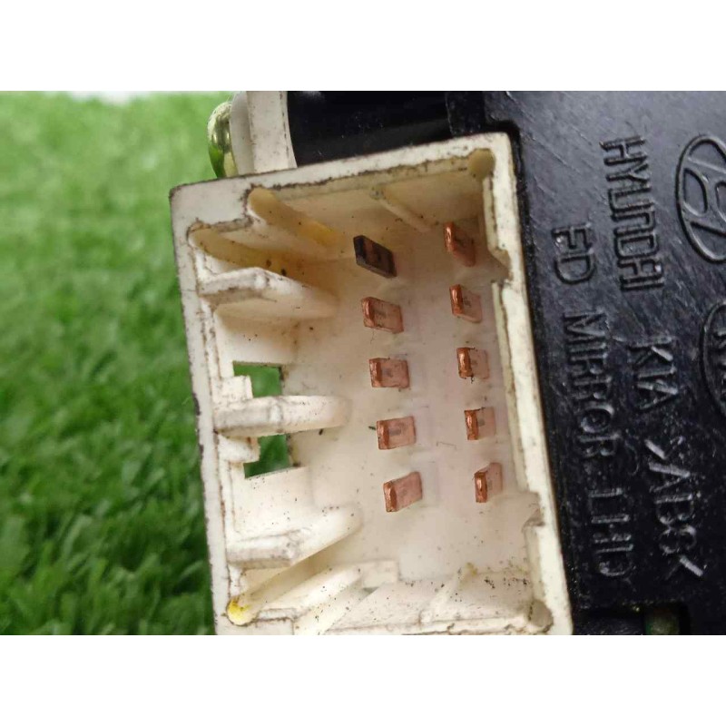 Recambio de mando retrovisor para hyundai i30cw 1.6 crdi cat referencia OEM IAM 935402L000 10.PINES 