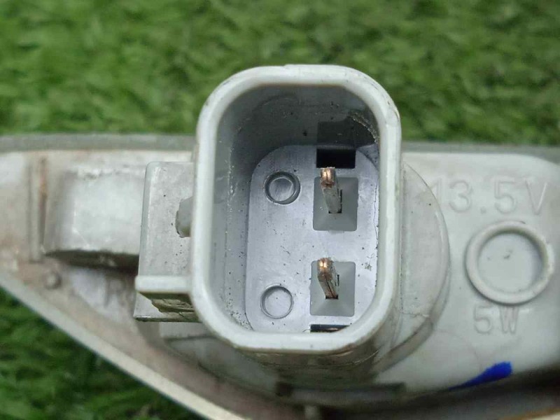 Recambio de piloto lateral derecho para mazda 6 lim. (gh) 2.2 turbodiesel cat referencia OEM IAM GS1F51120D  