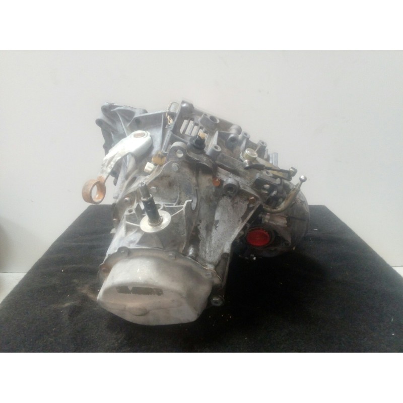 Recambio de caja cambios para peugeot 205 berlina 1.8 diesel cat referencia OEM IAM 20CH58 5.VELOCIDADES MANUAL
