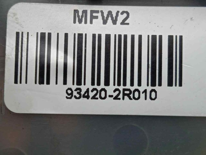 Recambio de mando limpia para hyundai i30cw 1.6 crdi cat referencia OEM IAM 934202R010 13.PINES 