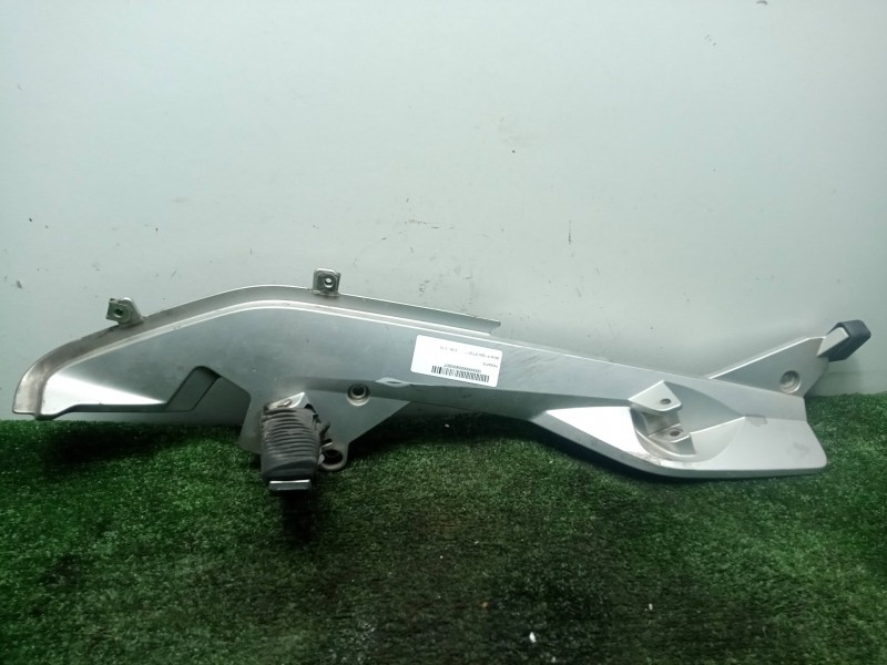 Recambio de posapie para bmw r 1200 rt/st referencia OEM IAM 46717675289 IZQUIERDO K26 - 05-10