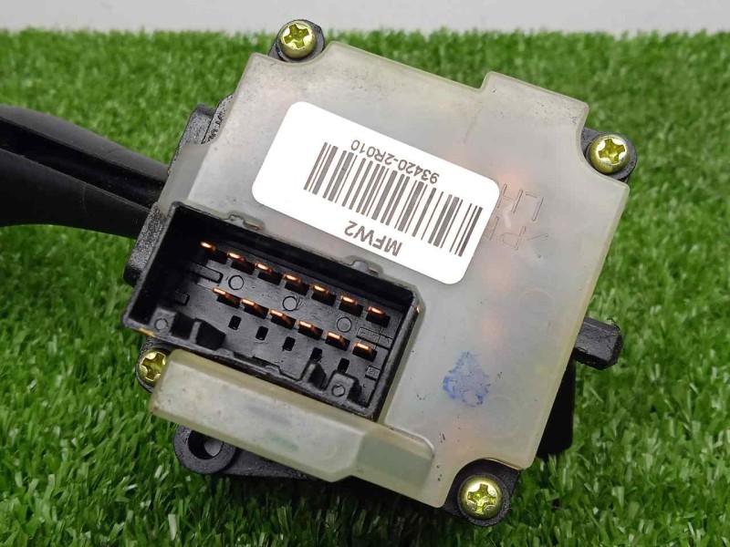 Recambio de mando limpia para hyundai i30cw 1.6 crdi cat referencia OEM IAM 934202R010 13.PINES 