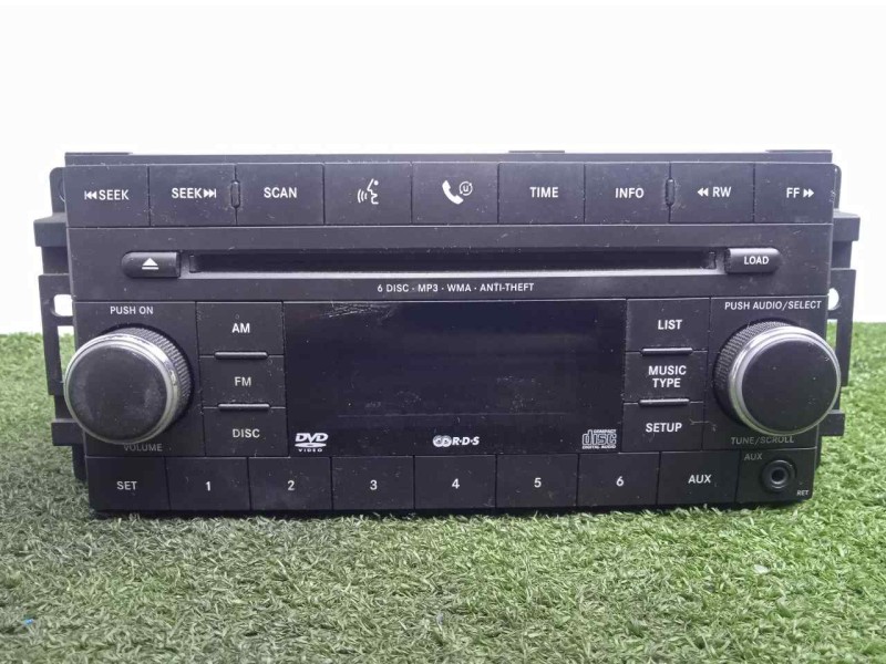 Recambio de sistema audio / radio cd para dodge nitro 2.8 crd referencia OEM IAM 05064055AK  