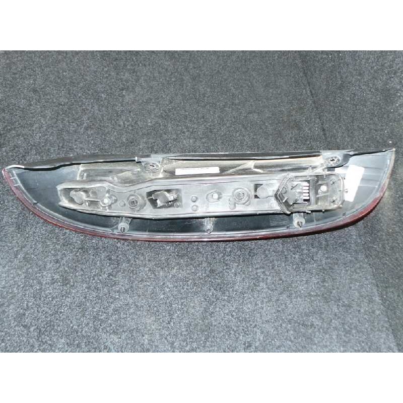 Recambio de piloto trasero derecho para opel corsa c 1.0 12v cat (z 10 xe / lw3) referencia OEM IAM  CORSA.C - 01-03 ROJO