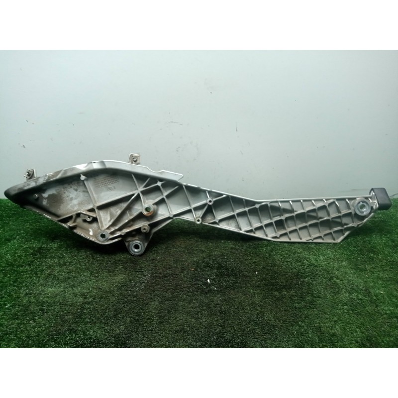 Recambio de posapie para bmw r 1200 rt/st referencia OEM IAM 46717675290 DERECHO K26 - 05-10