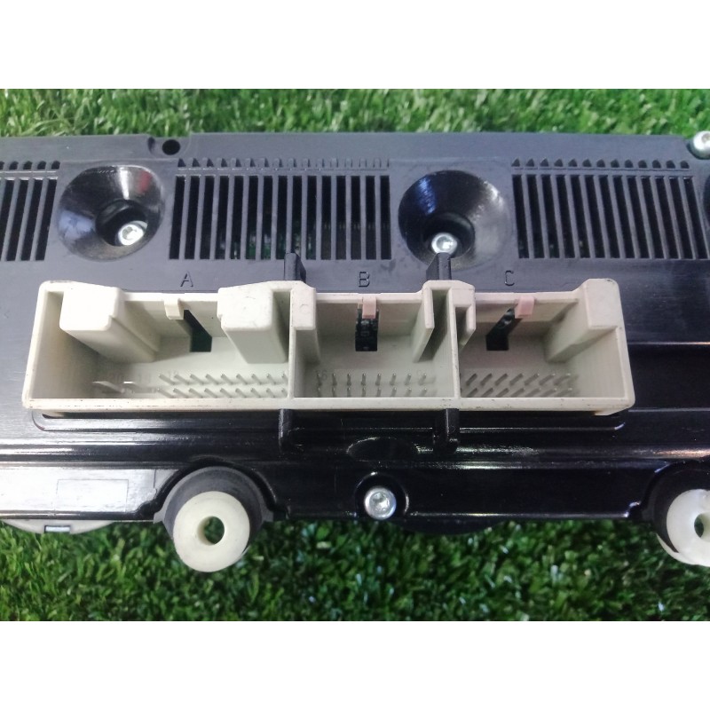 Recambio de mando climatizador para volkswagen passat berlina (3c2) 2.0 tdi referencia OEM IAM 74641430  