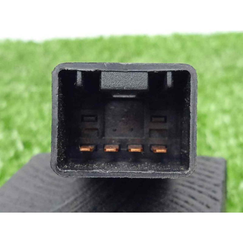 Recambio de mando esp para hyundai i30cw 1.6 crdi cat referencia OEM IAM 933502L100WK 4.PINES 