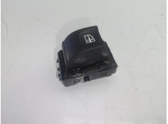 Recambio de mando elevalunas trasero izquierdo para renault laguna iii 1.5 dci diesel referencia OEM IAM 254010003R-254010003RA2