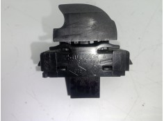 Recambio de mando elevalunas trasero izquierdo para renault laguna iii 1.5 dci diesel referencia OEM IAM 254010003R-254010003RA2 2
