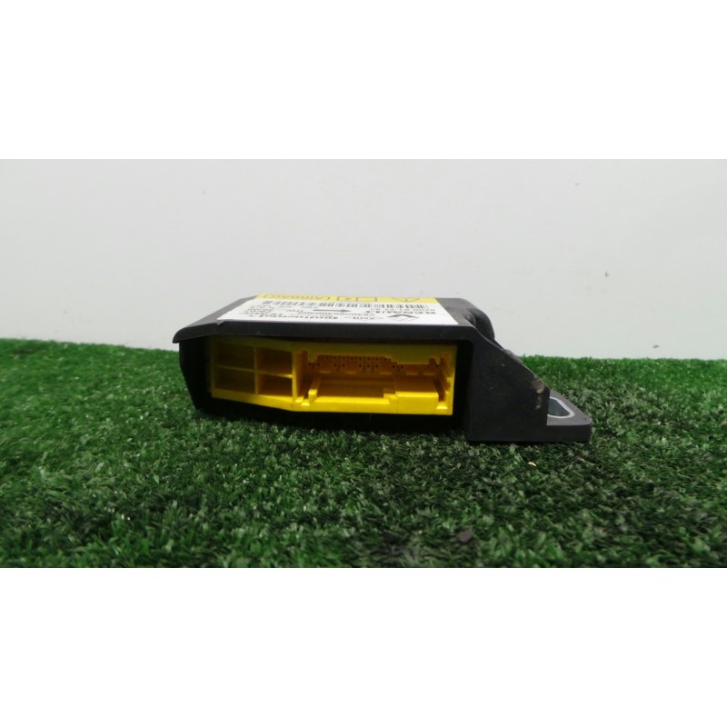 Recambio de centralita airbag para dacia logan 1.4 cat referencia OEM IAM 8200817787 CONTINENTAL TEMIC