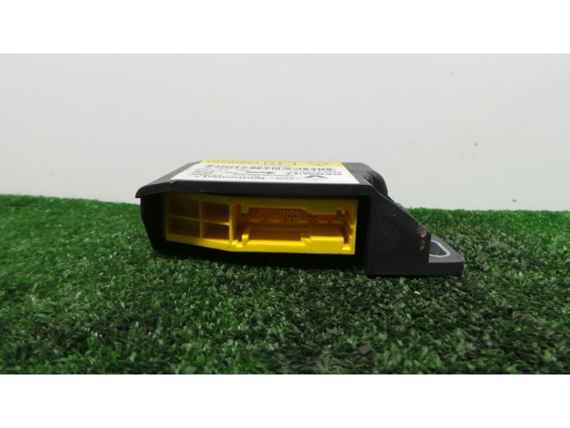 Recambio de centralita airbag para dacia logan 1.4 cat referencia OEM IAM 8200817787 CONTINENTAL TEMIC