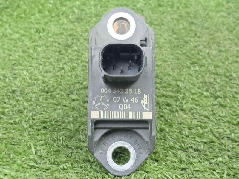 Recambio de sensor impacto airbag para mercedes-benz clase r (w251) 3.0 cdi cat referencia OEM IAM 0045423518 3.PINES 