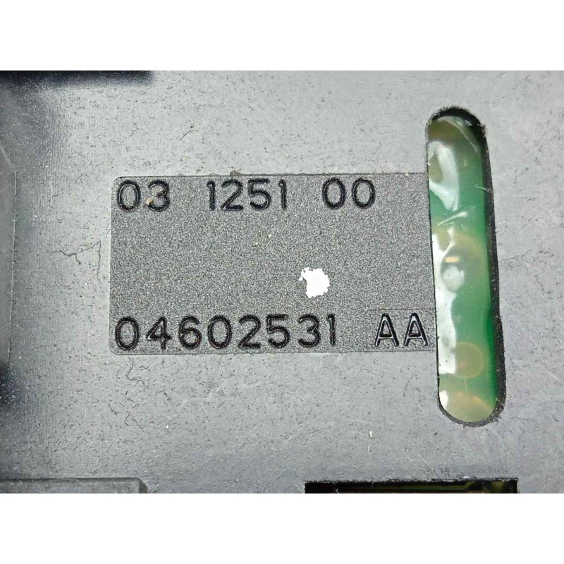 Recambio de mando elevalunas trasero izquierdo para dodge nitro 2.8 crd referencia OEM IAM 4602531AB  