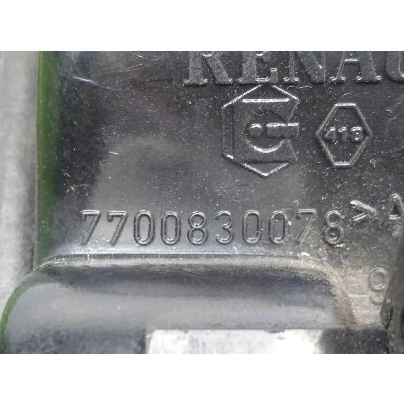 Recambio de maneta interior delantera izquierda para dacia logan 1.4 cat referencia OEM IAM 7700830078-91127201 VARILLA 