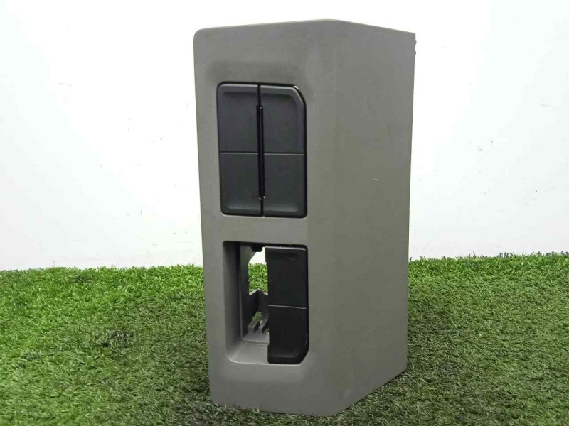 Recambio de moldura para man tge kasten (uy) 2.0 tdi referencia OEM IAM 7C1857077  