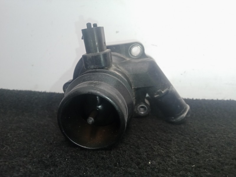 Recambio de termostato para opel corsa e gsi referencia OEM IAM 25200455-820015589-180815  