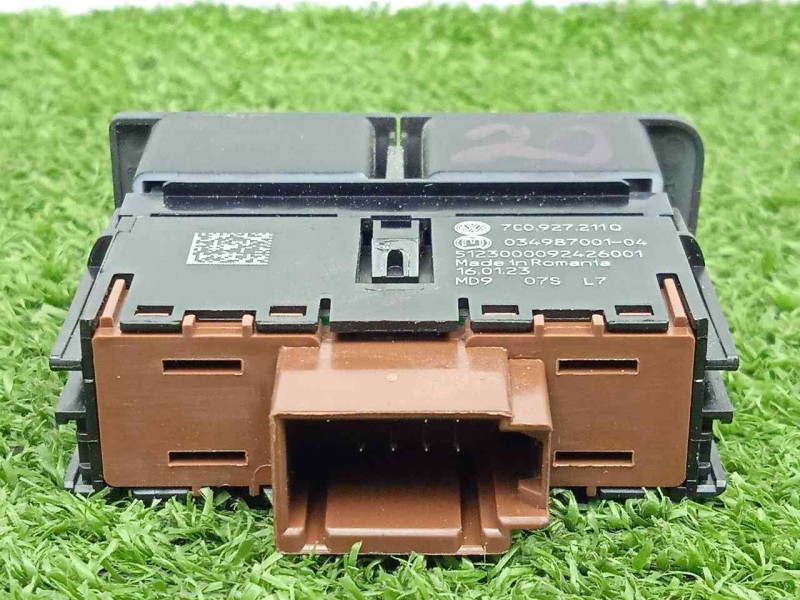 Recambio de interruptor para man tge kasten (uy) 2.0 tdi referencia OEM IAM 7C0927211Q  