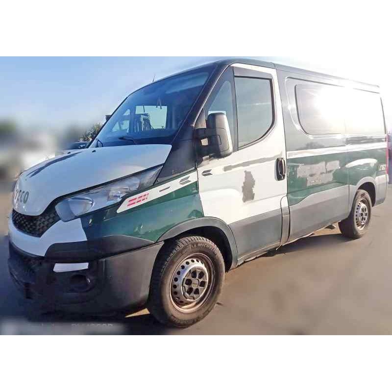 Recambio de aleta delantera izquierda para iveco daily furgón 2.3 diesel cat referencia OEM IAM  14-19 