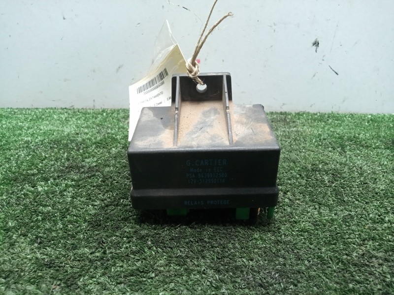 Recambio de caja precalentamiento para citroën saxo 1.5 diesel referencia OEM IAM 9639912580-51299011A  