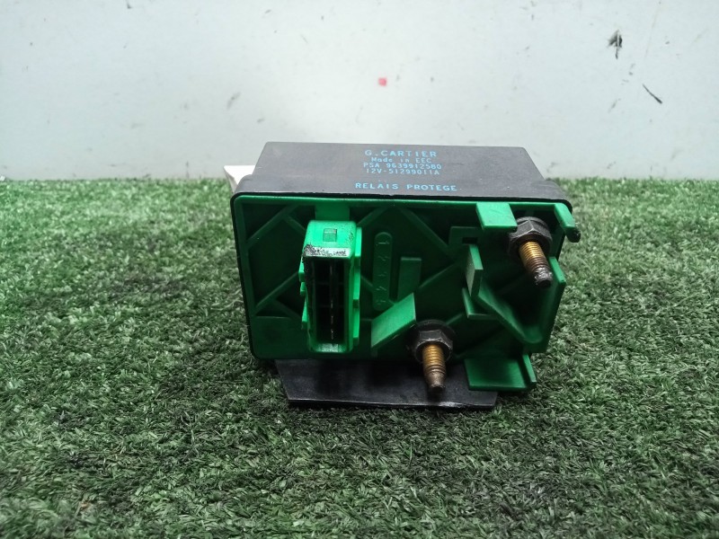 Recambio de caja precalentamiento para citroën saxo 1.5 diesel referencia OEM IAM 9639912580-51299011A  