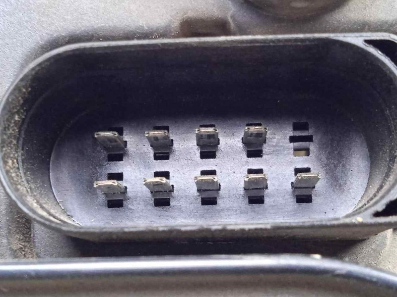 Recambio de faro izquierdo para volkswagen bora berlina (1j2) 1.9 tdi referencia OEM IAM  SIN.ANTINIEBLA 