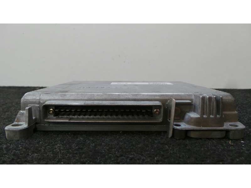 Recambio de centralita motor uce para renault 19 1.4 referencia OEM IAM S101718103C-HOM7700749946-7700864507  SIEMENS